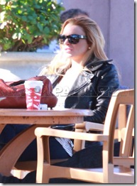 Lindsay Lohan-pics1211-blogbritneyspears2