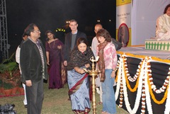 Subbalakshmi Khan lighting the lamp, also in the pix are PArimal Rai, Jerome Bonnafont, Milena Ramirez and Rashmi Malik