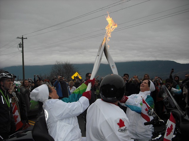 [Olympic Torch Relay 024[5].jpg]
