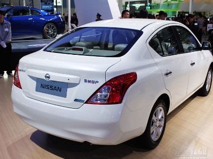 [Novo Nissan Sunny 3[11].jpg]