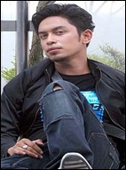 IQRAM DINZLY /  REMPIT VS IMPAK MAKSIMA