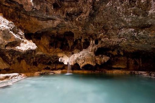 10 incredible underground lakes and rivers 11 10 Incredible Underground Lakes and Rivers