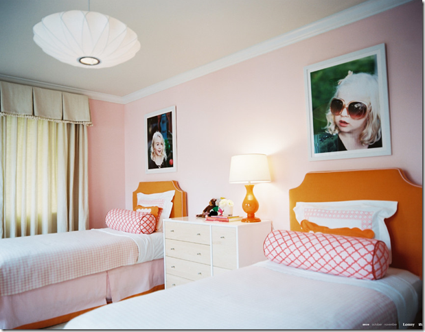 lonny-girls-bedroom-pink-orange-twin-beds-designer