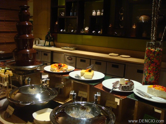 [M2M Morning to Midnight Buffet41[3].jpg]