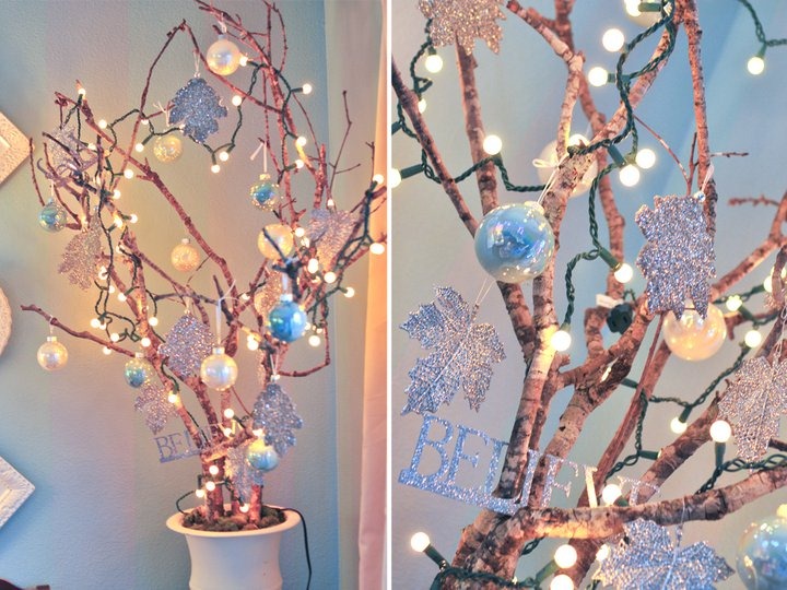 [tree in urn-Christa[4].jpg]