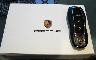[Porshe USB drive 1[4].jpg]