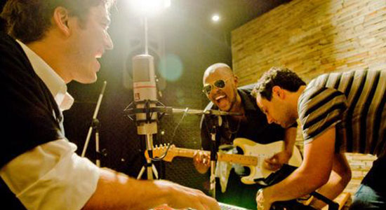 Banda Photocolors