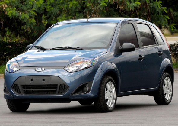 Ford Fiesta Azul Metalico