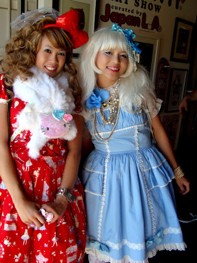 Chubby Bunny & Yume Ninja incognito in Lolita clothing at the party!
