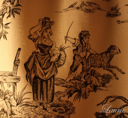 [TOILE W LAMB[2].jpg]