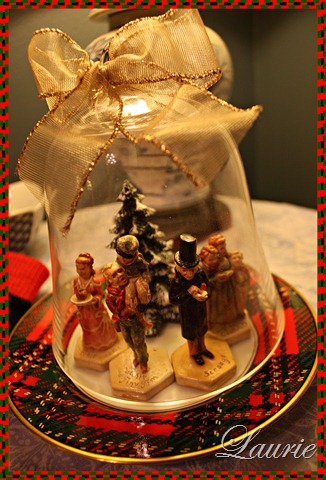 [scrooge cloche[2].jpg]