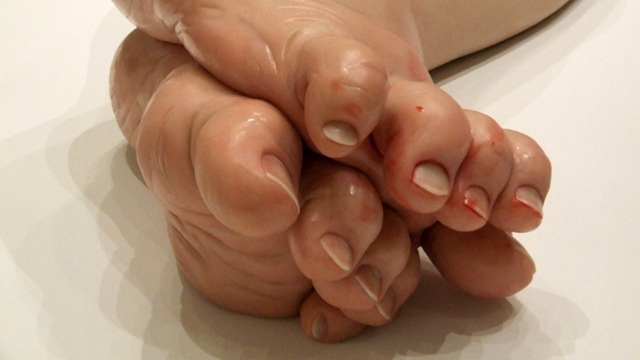 [Ron Muek Baby Feet[4].jpg]