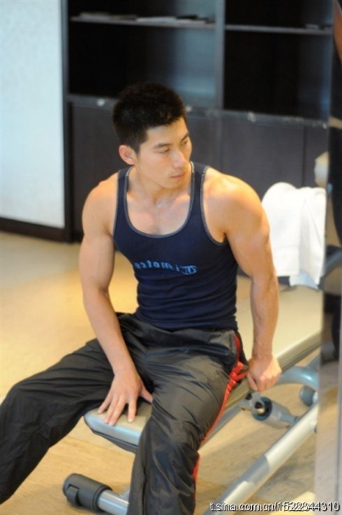 [Asian-Males-China-Fitness-Coach-Ren-Jialiang-06[5].jpg]