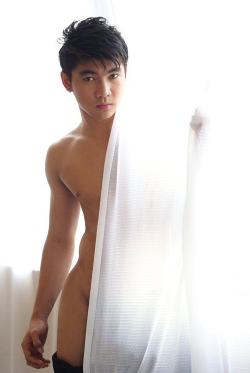 Asian-Males-Asian-Male-Model-Mark-Revilla-05