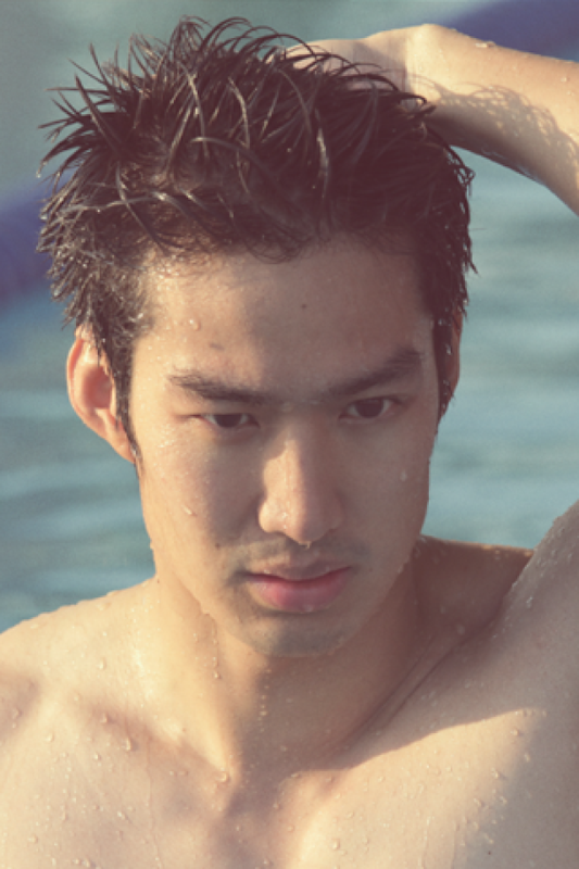 asian-males-Deaw-Suriyon-Aroonwattanakul-Hot-Thai-Actor-เดี่ยว-สุริยนต์-โชว์หุ่น-ชุดว่ายน้ำ-08