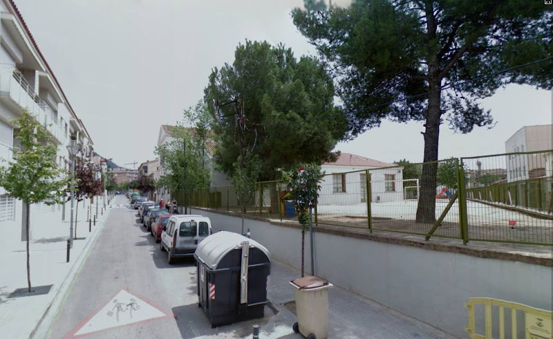 Edifici dels petits des de linici del c/ Doctor Portabella