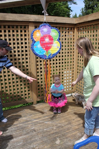 [Lily's 2nd Birthday Party 331[2].jpg]