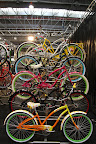 Bardzo kolorowe rowerki firmy Electra. Niezmiennie od lat.