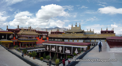 Inside Jokhang Monastery, Level Three