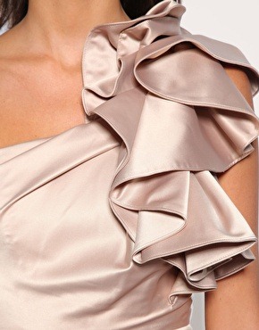 [KM-frill62.jpg]