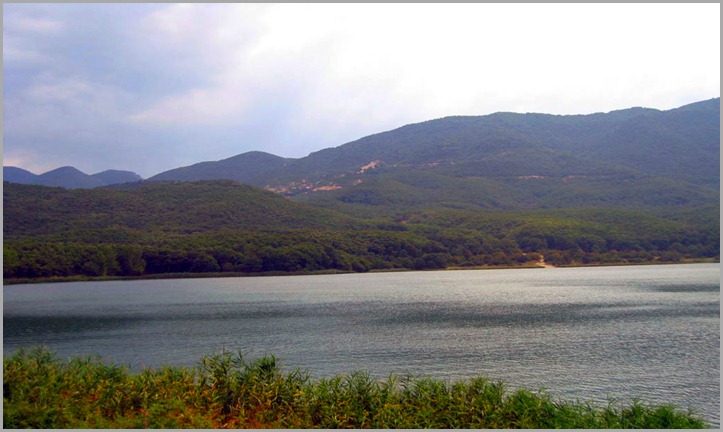 Ιωάννινα - Δήμος Δελβινακίου Λίμνη της Ζαραβίνας - Ioannina - Delvinaki Lake Zaravina