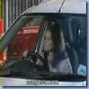 3 Vídeos curiosos de mulher a estacionar o carro