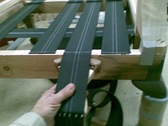 Cinchando el asiento. Cinchando el asiento.