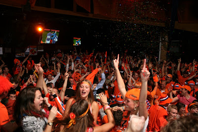 Holland House XXL Party