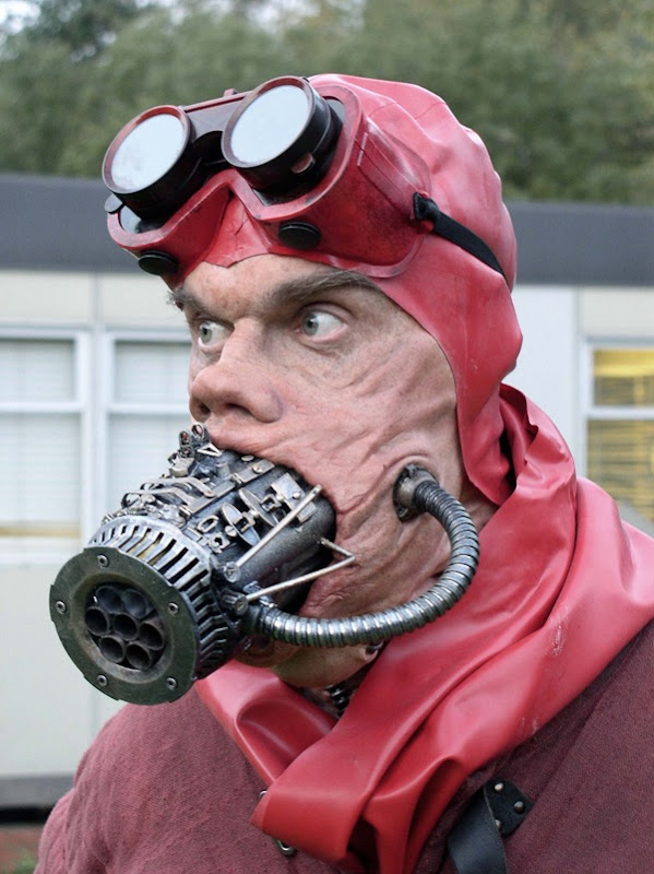 barbelith2000-silicone-prosthetic-gun-head