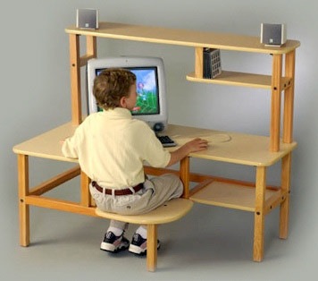 [wild-zoo-pre-school-childrens-computer-desk_0_0[3].jpg]
