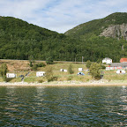 Nicht sehr voll, der Platz, und JA, da schwimmen schon wieder welche. Die netten Schwaben.