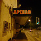 So leer war's vor dem Apollo seit drei Tagen nicht mehr.