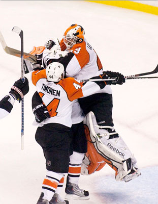 Flyers Win!