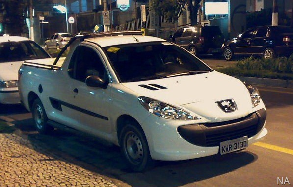 [Peugeot-207-picakup-2010-flagra-bruno (2)[12].jpg]