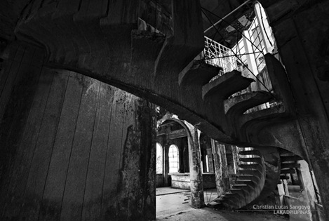 The Skeletal Remains of the Winding Staircase