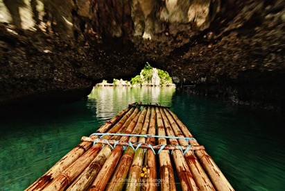 Into the Portal, Watch Your Head at Coron's Twin Lagoon