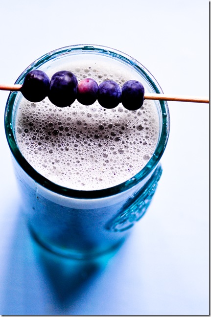 blueberry smoothie