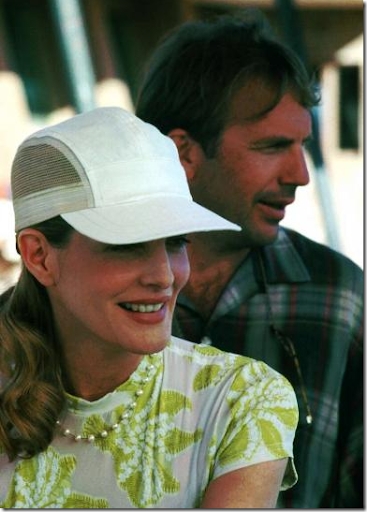 rene russo tin cup