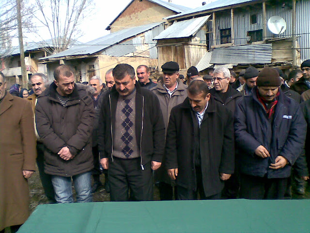 Kas�m ��lek (Apkero)'nun  Cenazesi 24 �ubat 2010 Tarihinde Bahadun K�y�'nde Kald�r�ld�! Haberin Devam� i�in T�klay�n�z..!
