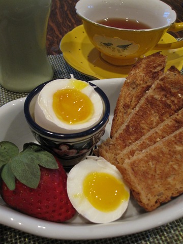 [eggcups017[1].jpg]