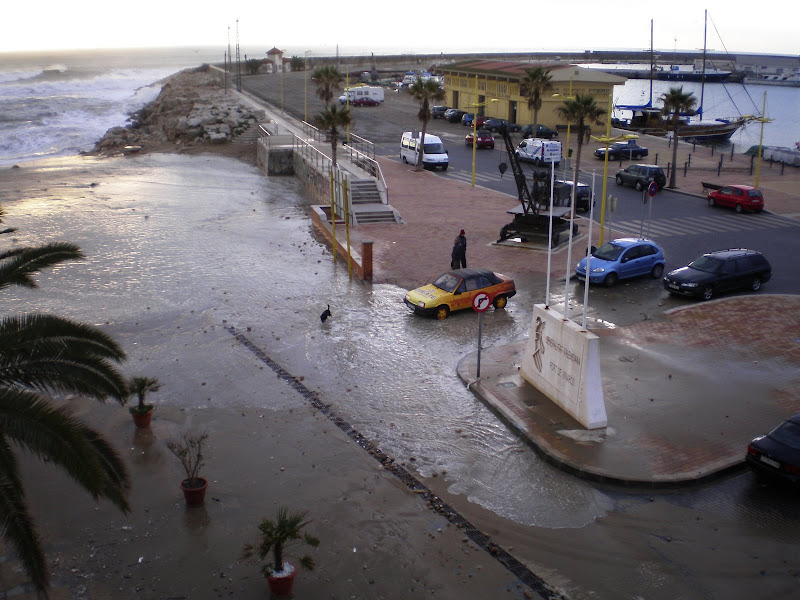 Afeccions d'un temporal al Passeig Maritim de Vinaròs