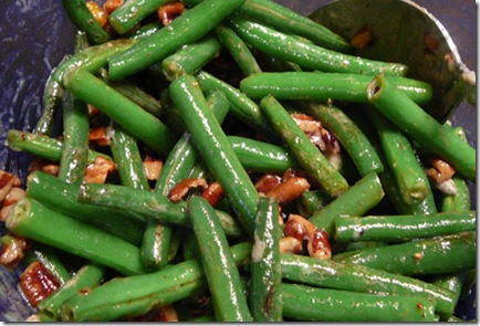 Green Beans with Pecans and Blue Cheese