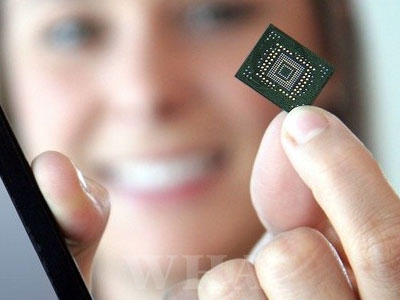 SanDisk iSSD Smallest Solid State Drive integrated Embeddable for OEMs, upto 64GB image sandik google cruzer blade