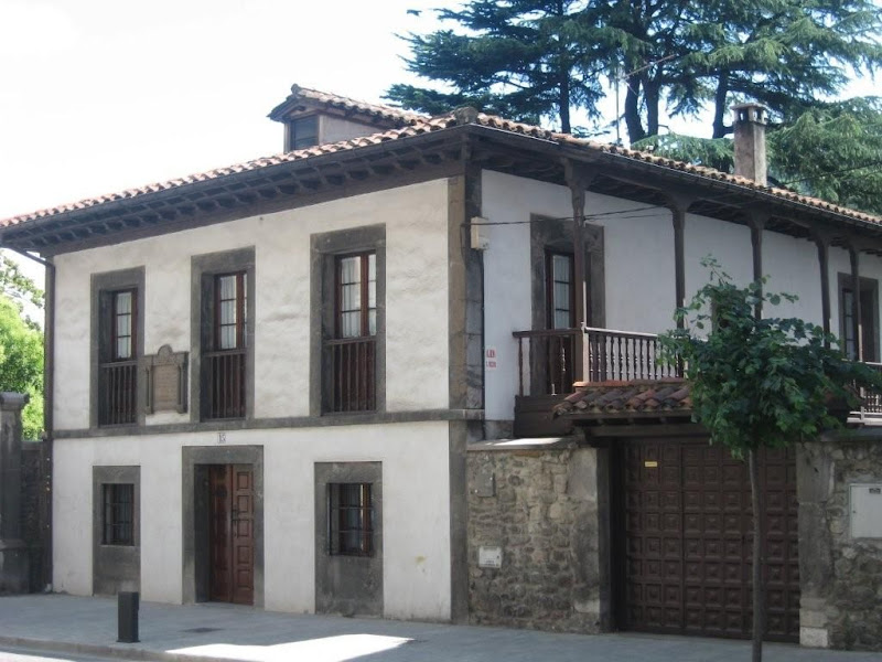 CASA NATAL DE VITAL AZA ( POLA DE LENA )