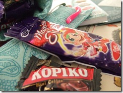 09.12.09 Secret Santa (5)