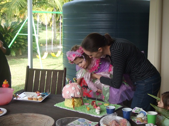 [2009_11300115[2].jpg]