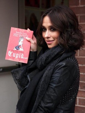 [Jennifer Love Hewitt book[2].jpg]