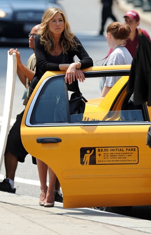 [jennifer aniston 3[5].jpg]