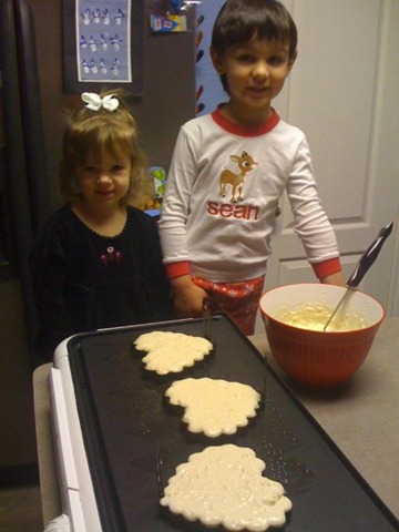 [pancakes with emily[3].jpg]
