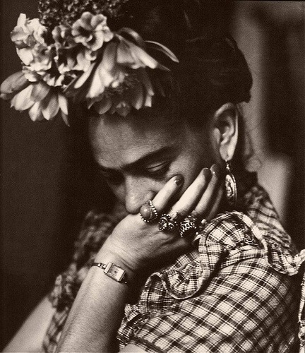 [Frida Kahlo Fotos e Frases (15)[3].jpg]